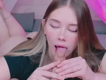 charlotte_harriz – webcam model profile photo Image 2