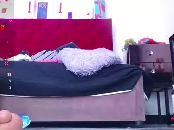 cammiila – webcam model profile photo Image 15