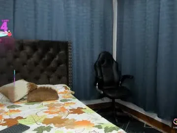 mia_greyy – webcam model profile photo Image 3