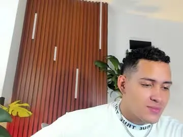 realtryit – webcam model profile photo Image 14