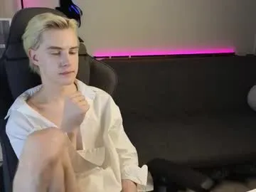 lovesarachristine – webcam model profile photo Image 2