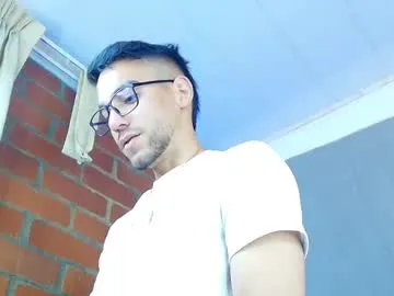 3hole – webcam model profile photo Image 10