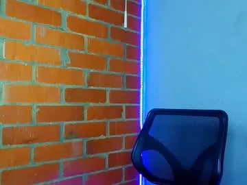 3hole – webcam model profile photo Image 9