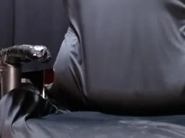 anyssyahoot – webcam model profile photo Image 12