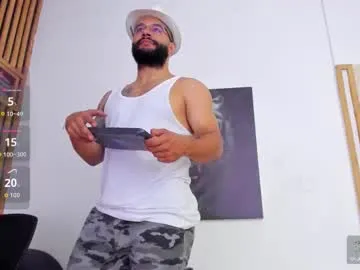 petites_perles – webcam model profile photo Image 10