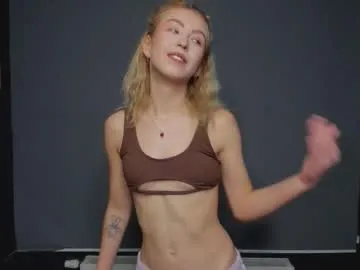 itsdarly – webcam model profile photo Image 2