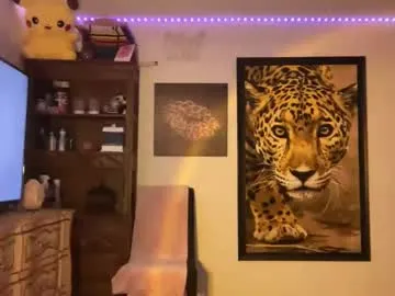 scarletttsinner – webcam model profile photo Image 5