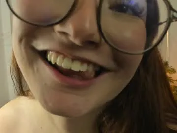 julesmedstudent – webcam model profile photo Image 8