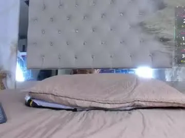 crystal_angells – webcam model profile photo Image 11