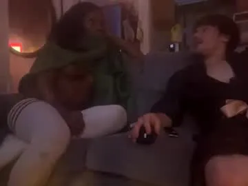 miya_shake – webcam model profile photo Image 2