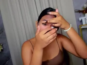 EvelynMills – webcam model profile photo Image 6