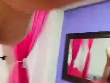 dulceys – webcam model profile photo Image 15