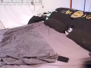 sexy_hot_friends_ – webcam model profile photo Image 7