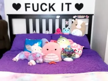 VictoriaLane – webcam model profile photo Image 12