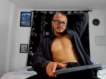 ronnie__g – webcam model profile photo Image 17