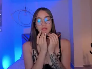 islanublar – webcam model profile photo Image 12