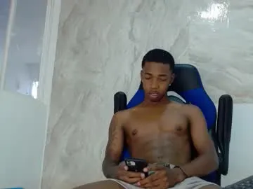 your_dolls – webcam model profile photo Image 5