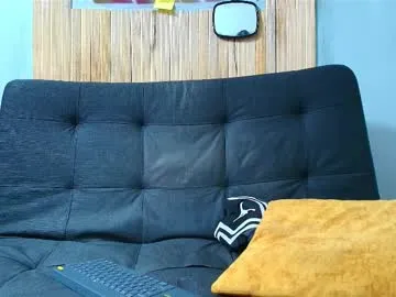 playussoftly – webcam model profile photo Image 11