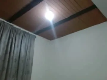 petites_perles – webcam model profile photo Image 19