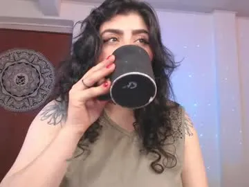 your_dolls – webcam model profile photo Image 14