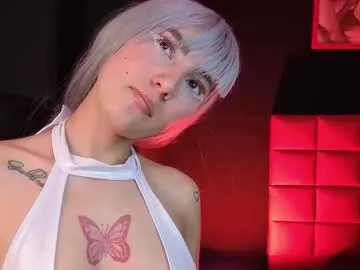 nadya_land – webcam model profile photo Image 4