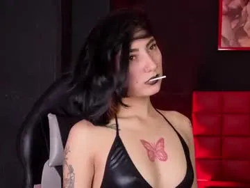 nadya_land – webcam model profile photo Image 5