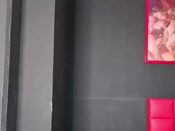 nadya_land – webcam model profile photo Image 8