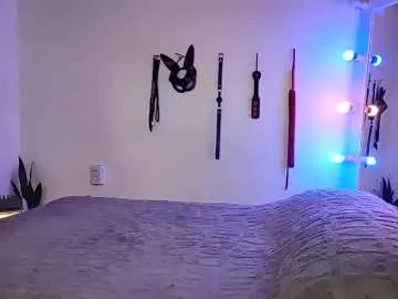 ErikaBonnie – webcam model profile photo Image 11