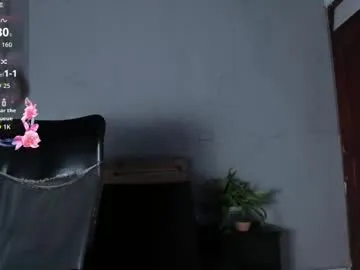 scarletttsinner – webcam model profile photo Image 3