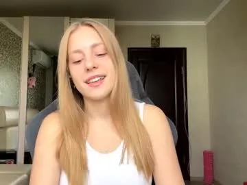 cherries_and_wine_ – webcam model profile photo Image 2