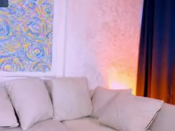 mary_shiota – webcam model profile photo Image 3