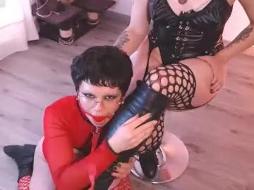 your_dolls – webcam model profile photo Image 7