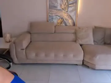 anabel054 – webcam model profile photo Image 2