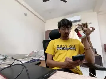 realtryit – webcam model profile photo Image 3