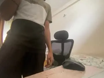 realtryit – webcam model profile photo Image 9