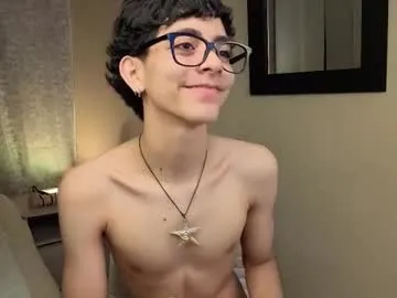 skybella_ – webcam model profile photo Image 9