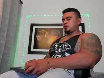 naughty_tilly – webcam model profile photo Image 11