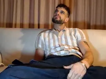 sara_whooops – webcam model profile photo Image 8