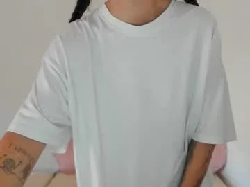 nellyduo – webcam model profile photo Image 16