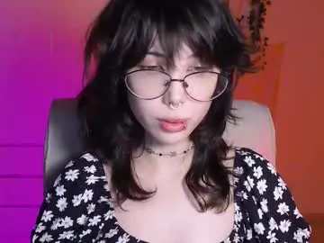 lina_kriss – webcam model profile photo Image 17