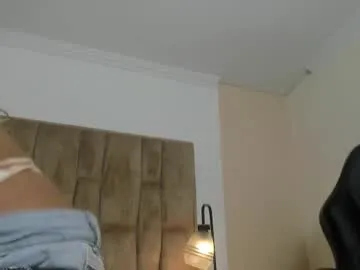 realtryit – webcam model profile photo Image 4