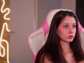 jiyonaa – webcam model profile photo Image 11