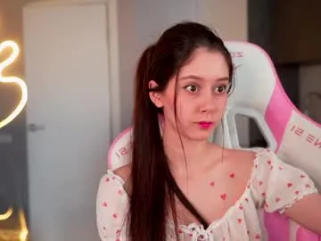 jiyonaa – webcam model profile photo Image 3