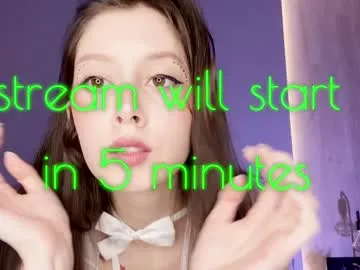 jiyonaa – webcam model profile photo Image 9