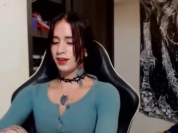 rin_skylar – webcam model profile photo Image 12