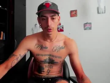 thomas_and_lyan – webcam model profile photo Image 17