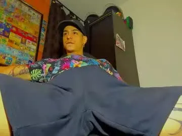 thomas_and_lyan – webcam model profile photo Image 6