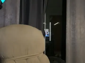 katesunder – webcam model profile photo Image 14