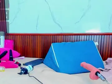 sexy_hot_friends_ – webcam model profile photo Image 10