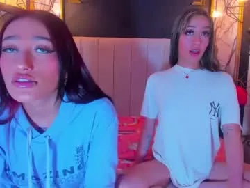 amylure – webcam model profile photo Image 6